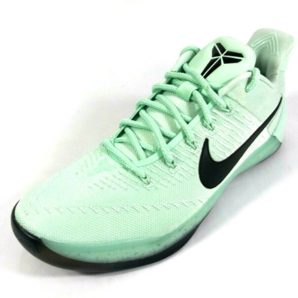 kobe ad igloo on feet